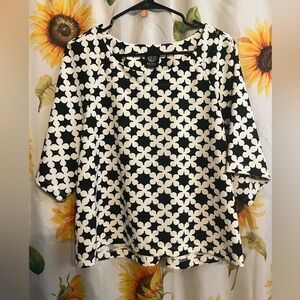 Bobeau Black and White Floral Blouse